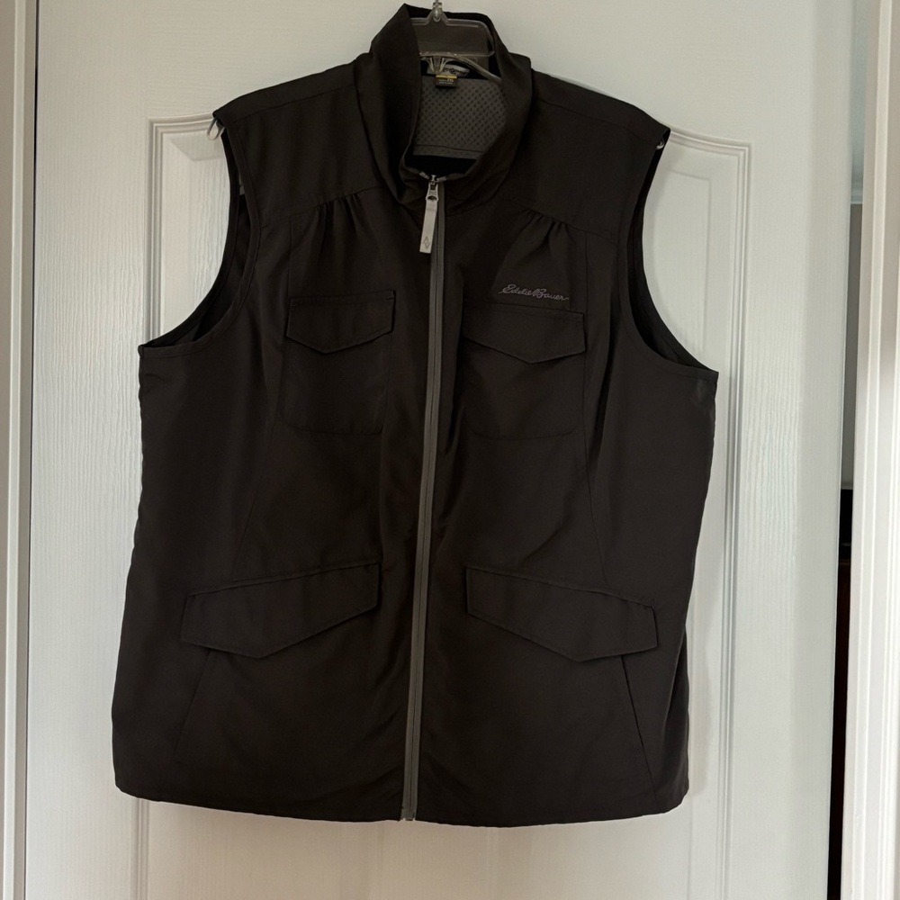 Eddie Bauer Dark Gray Multi-Pocket Utility Vest